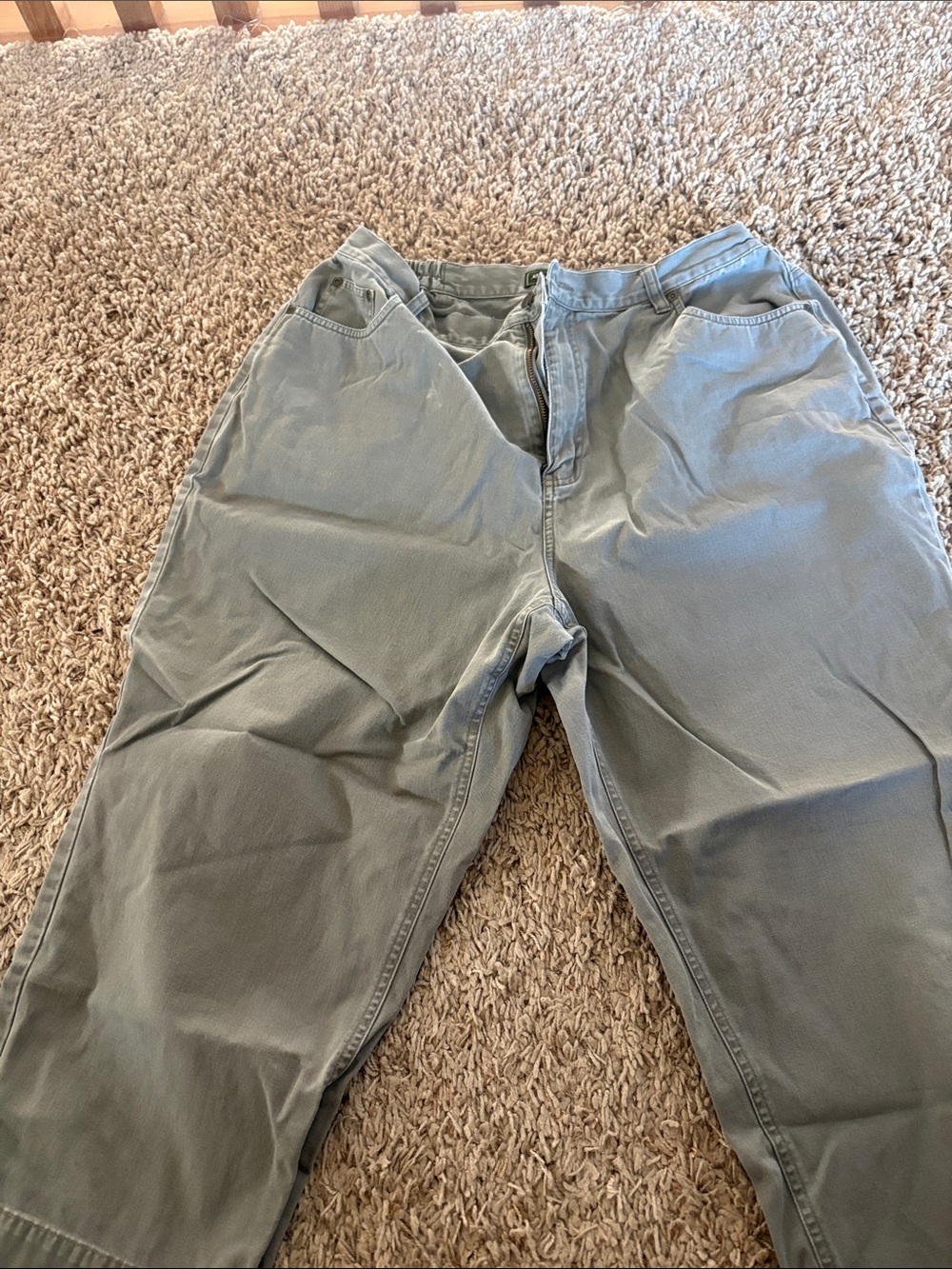 Eddie Bauer Women's Capris in Sage Green